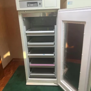 Panasonic MPR-721R-PA Lab Refrigerator 684 L